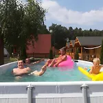 Lodge Letniskowe Rossa Jarosławiec